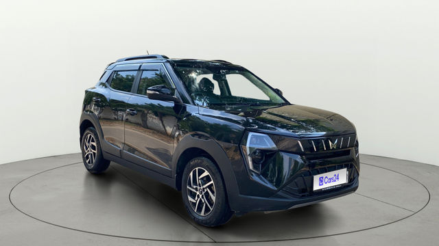 Mahindra XUV 3XO एएक्स5 Second-hand 2025 Mahindra XUV 3XO एएक्स5 for sale in Jaipur