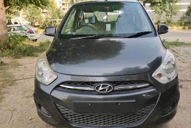 Hyundai i10 मैग्ना Second-hand 2012 Hyundai i10 मैग्ना for sale in Ghaziabad