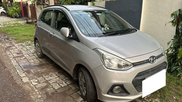 Hyundai Grand i10 Sportz Second-hand 2016 Hyundai Grand i10 Sportz for sale in Lucknow