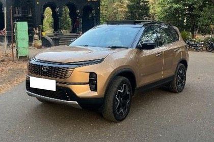2025 Tata Safari Accomplished Plus 6S AT