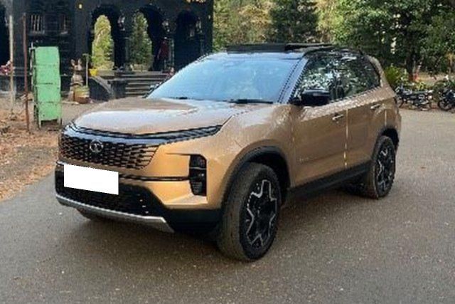 Tata Safari Accomplished Plus 6S AT Second-hand 2025 Tata Safari Accomplished Plus 6S AT for sale in Satara