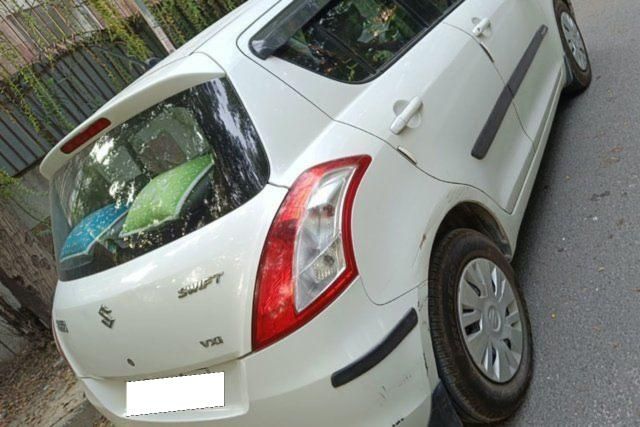 Maruti Suzuki Swift VXI Second-hand 2012 Maruti Suzuki Swift VXI for sale in New Delhi