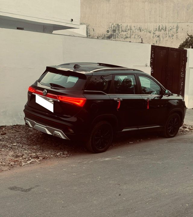 Second-hand 2020 MG Hector Plus Sharp DCT for sale in Meerut