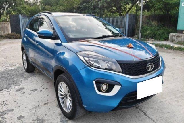 Second-hand 2018 Tata Nexon 1.2 Revotron एक्सटी for sale in Noida