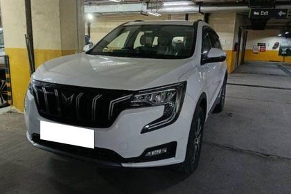 2023 Mahindra XUV700 AX7 7Str Diesel