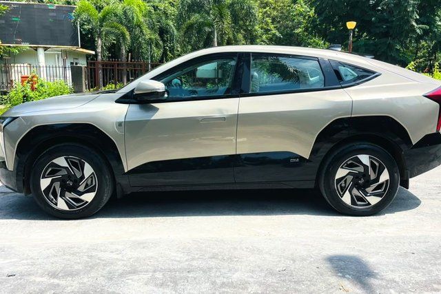 Second-hand 2025 Mahindra XEV 9e पैक थ्री 11.2किलोवाट चार्जर for sale in Mumbai