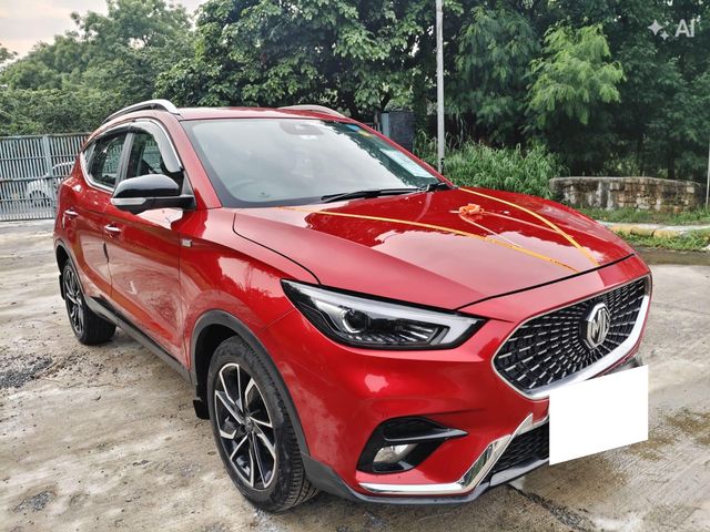 Second-hand 2022 MG Astor Savvy CVT लाल बीएस6 for sale in Noida