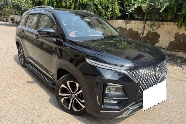 MG Hector Plus Savvy Pro CVT 7 Str 2023-2025 Second-hand 2024 MG Hector Plus Savvy Pro CVT 7 Str 2023-2025 for sale in New Delhi