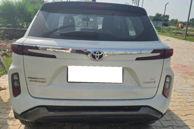 Toyota Hyryder V HYBRID BSVI Second-hand 2022 Toyota Hyryder V HYBRID BSVI for sale in Mathura