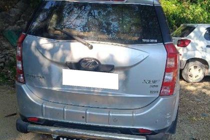 2015 Mahindra XUV500 W8 2WD