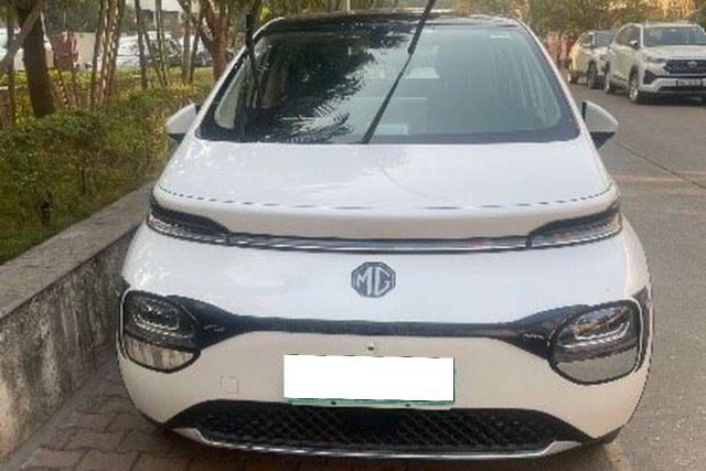 Second-hand 2025 MG Windsor EV Essence for sale in Pune