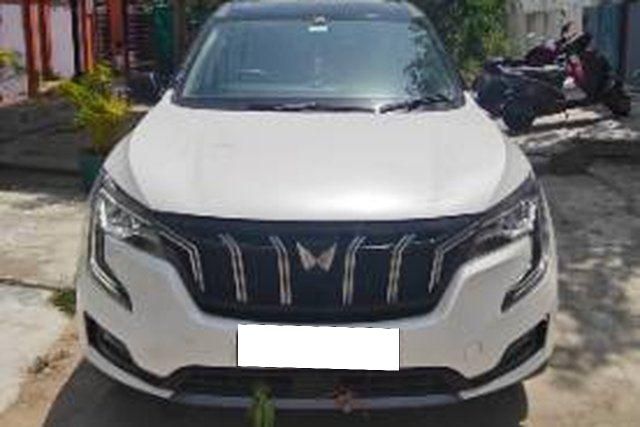 Mahindra XUV700 एएक्स5 7 Str डीजल Second-hand 2023 Mahindra XUV700 एएक्स5 7 Str डीजल for sale in Krishna