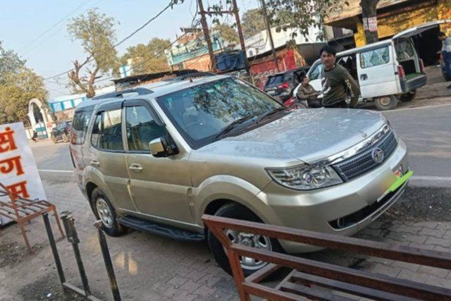 Second-hand 2013 Tata Safari Storme EX for sale in Satna