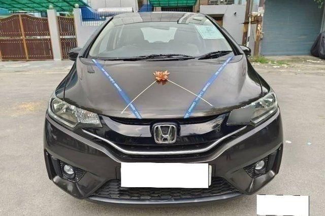 Honda Jazz 1.2 SV i VTEC Second-hand 2015 Honda Jazz 1.2 SV i VTEC for sale in Noida