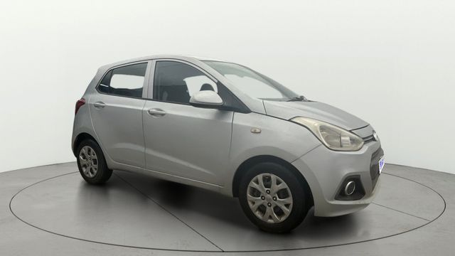 Hyundai Grand i10 मैग्ना AT Second-hand 2016 Hyundai Grand i10 मैग्ना AT for sale in New Delhi