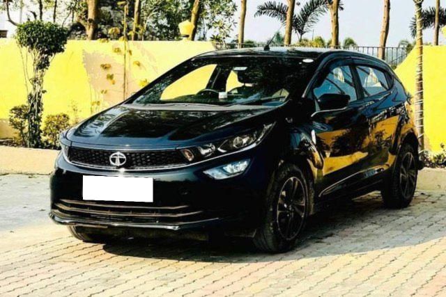 Tata Altroz एक्सजेड प्लस Dark Edition बीएस6 Second-hand 2021 Tata Altroz एक्सजेड प्लस Dark Edition बीएस6 for sale in Darbhanga