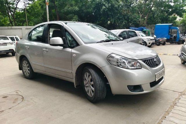 Second-hand 2012 Maruti Suzuki SX4 ZDI for sale in Ahmedabad