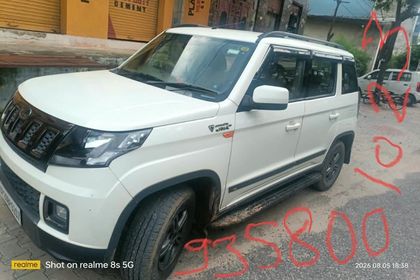 2019 Mahindra TUV 300 T10