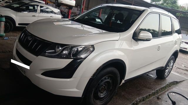 Mahindra XUV500 W6 2WD Second-hand 2016 Mahindra XUV500 W6 2WD for sale in Greater Noida