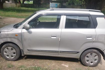 2023 Maruti Suzuki Wagon R वीएक्सआई सीएनजी