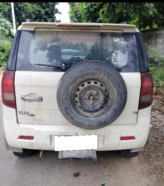 Second-hand 2015 Mahindra TUV 300 T8 for sale in Jaipur