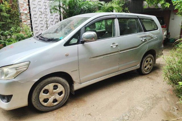 Second-hand 2013 Toyota Innova 2.5 GX (Diesel) 7 Seater for sale in Purnia