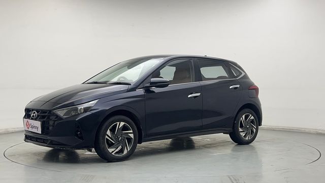 Second-hand 2021 Hyundai i20 Asta IVT for sale in Noida