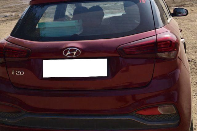 Hyundai i20 Sportz Plus BSIV Second-hand 2019 Hyundai i20 Sportz Plus BSIV for sale in Surat