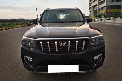 2023 Mahindra Scorpio N Z8 Diesel