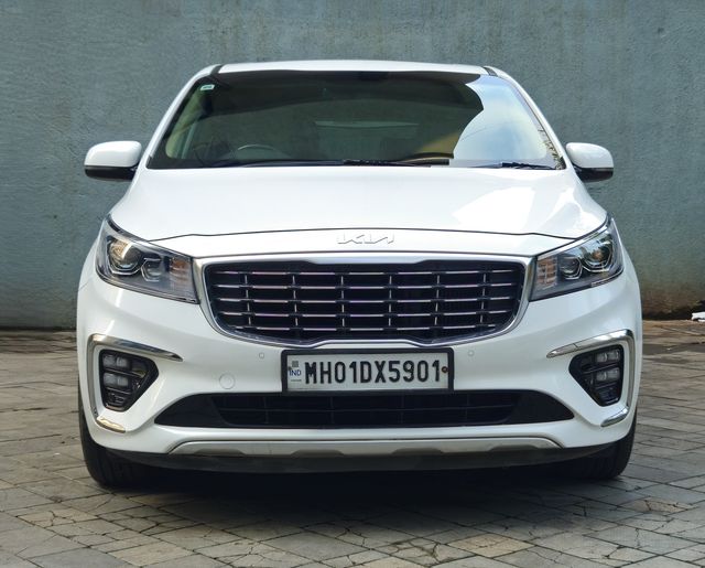 Kia Carnival लिमोजिन प्लस Second-hand 2022 Kia Carnival लिमोजिन प्लस for sale in Mumbai