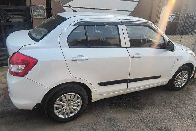 Maruti Suzuki Swift Dzire LDI Optional Second-hand 2017 Maruti Suzuki Swift Dzire LDI Optional for sale in Gandhidham