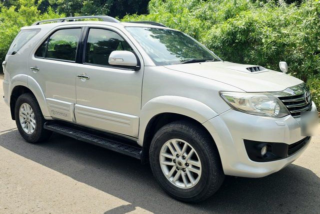 Toyota Fortuner 4x4 MT Second-hand 2014 Toyota Fortuner 4x4 MT for sale in Ahmedabad