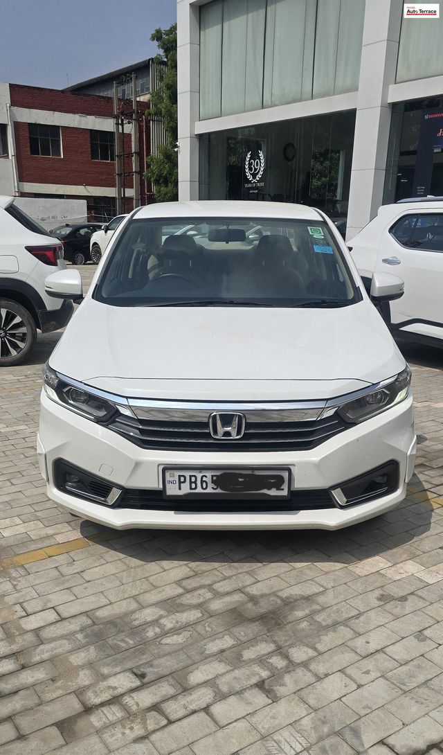 Second-hand 2023 Honda Amaze V Petrol for sale in Mohali