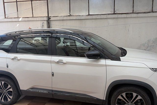 MG Hector शाइन MT Second-hand 2022 MG Hector शाइन MT for sale in Meerut