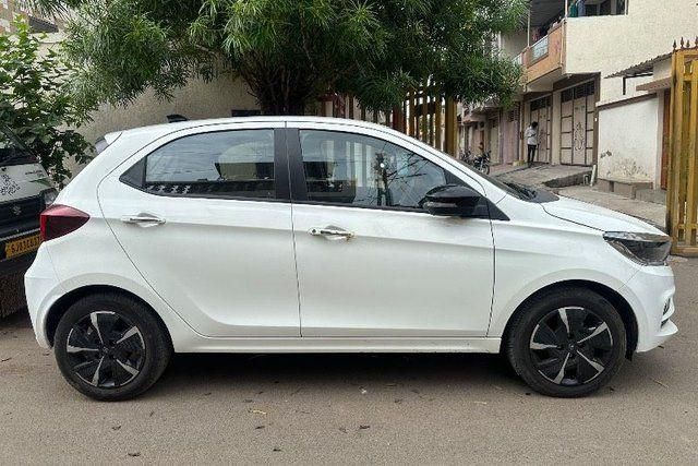 Tata Tiago XZ Second-hand 2025 Tata Tiago XZ for sale in Rajkot