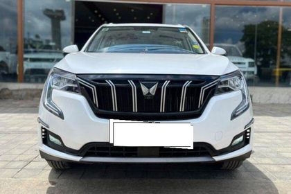 2022 Mahindra XUV700 AX7 AT Luxury Pack BSVI