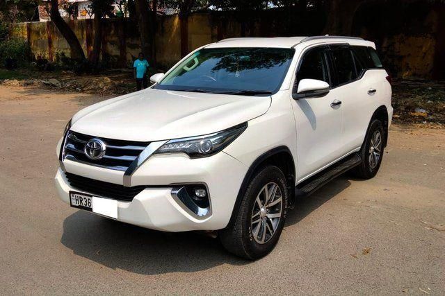 Toyota Fortuner 2.8 4WD MT BSIV Second-hand 2018 Toyota Fortuner 2.8 4WD MT BSIV for sale in New Delhi