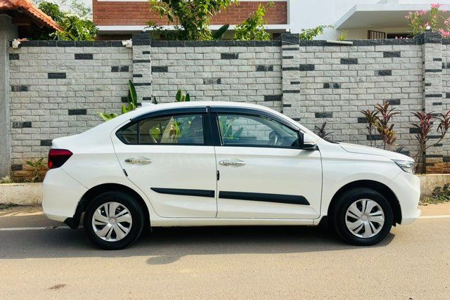 Honda Amaze 2nd Gen VX BSVI Second-hand 2022 Honda Amaze 2nd Gen VX BSVI for sale in Chennai