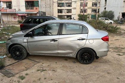 2013 Honda Amaze E i-Vtech
