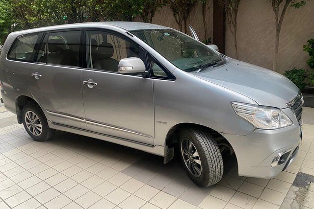 Second-hand 2015 Toyota Innova 2.5 VX (Diesel) 7 Seater BS IV for sale in New Delhi