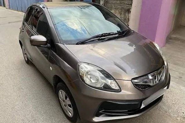 Honda Brio एस रेनफोर्स्ड MT Second-hand 2013 Honda Brio एस रेनफोर्स्ड MT for sale in Greater Noida