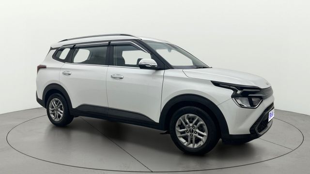 Kia Carens लक्ज़री प्लस 6 STR डीजल Second-hand 2024 Kia Carens लक्ज़री प्लस 6 STR डीजल for sale in Bangalore