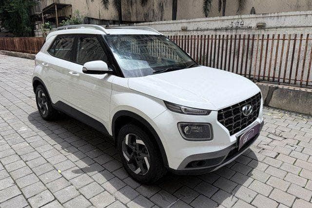 Hyundai Venue SX Turbo Second-hand 2020 Hyundai Venue SX Turbo for sale in Thane