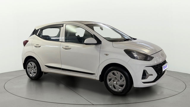 MG Hector Sharp Pro 7Str CVT Second-hand 2023 MG Hector Sharp Pro 7Str CVT for sale in New Delhi