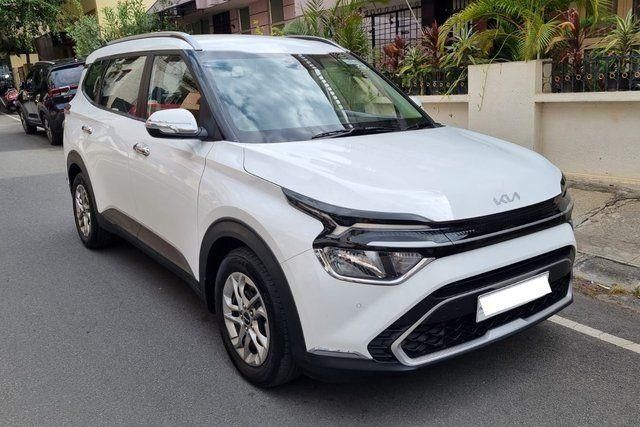Kia Carens Prestige Diesel Second-hand 2024 Kia Carens Prestige Diesel for sale in Bangalore