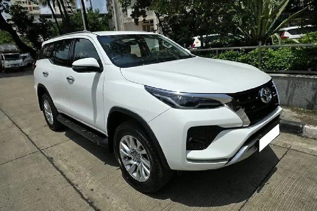 Second-hand 2023 Toyota Fortuner 4X4 Diesel AT for sale in Mumbai