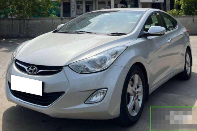 Second-hand 2012 Hyundai Elantra CRDi Base for sale in Ahmedabad