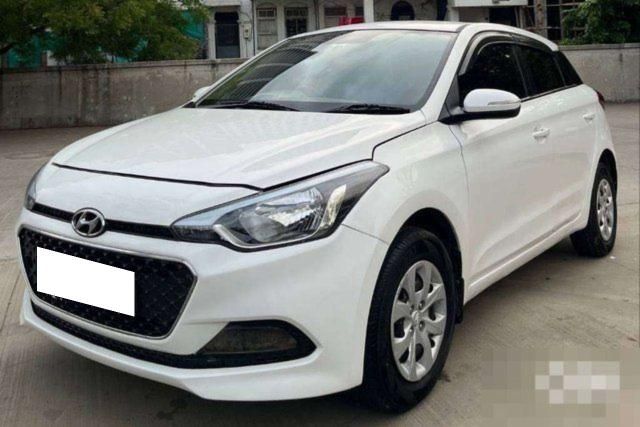Hyundai i20 Sportz 1.4 CRDi Second-hand 2017 Hyundai i20 Sportz 1.4 CRDi for sale in Ahmedabad