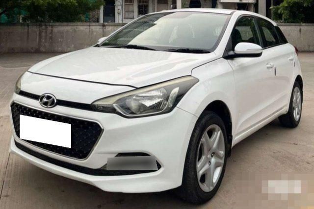 Hyundai i20 एस्टा 1.2 Second-hand 2017 Hyundai i20 एस्टा 1.2 for sale in Ahmedabad