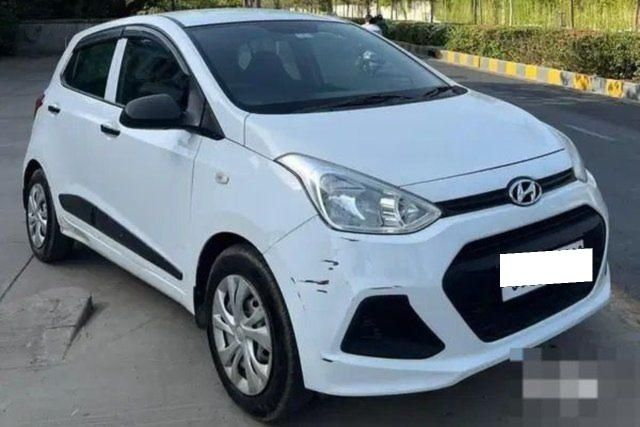 Second-hand 2019 Hyundai Grand i10 Prime T सीएनजी for sale in Ahmedabad